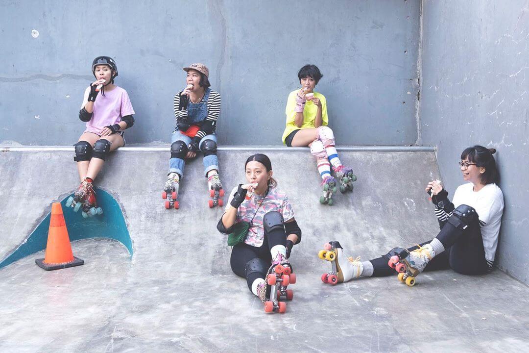 Salah satu tantangan Rad Supersonic adalah mencari tempat bermain yang kondusif